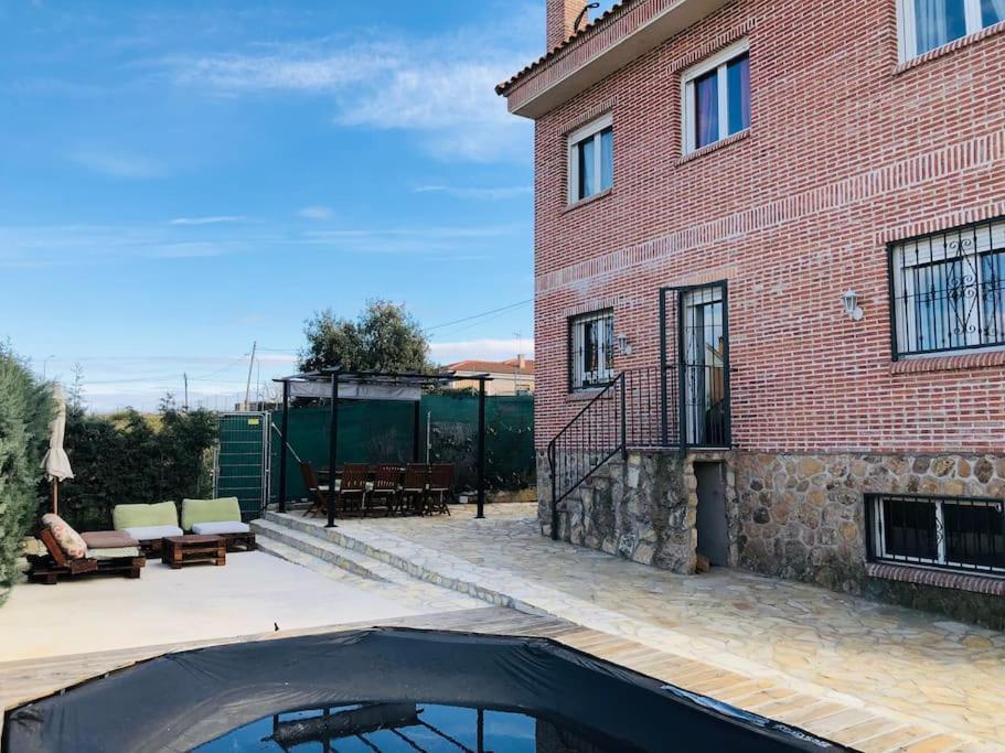 Casa Del Rio Mostoles